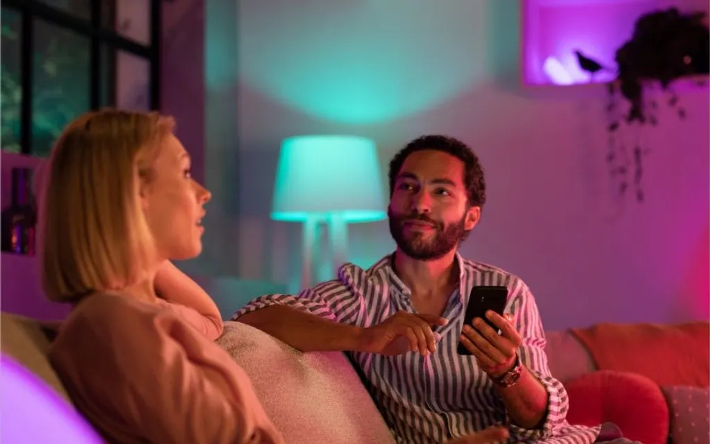 Philips Hue studentrabatt – 25 % på smarta ljusprodukter